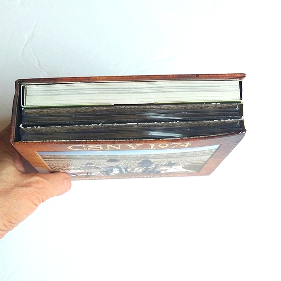 CSNY 1974 (CROSBY, STILLS, NASH & YOUNG)  3-CD + DVD + 198 PAGE BOOKLET - Picture 3 of 12